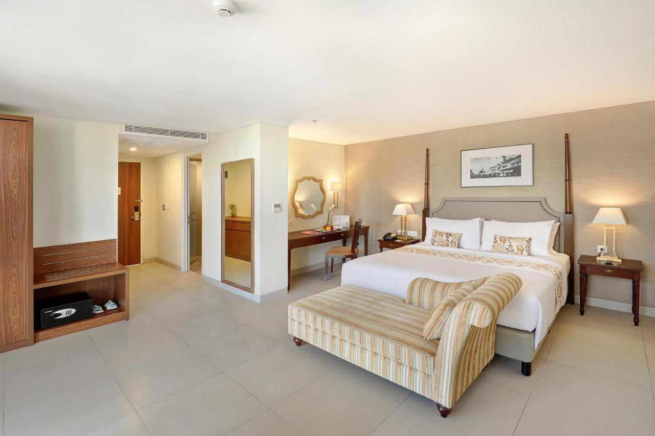 Kokoon Hotel Surabaya Exterior photo